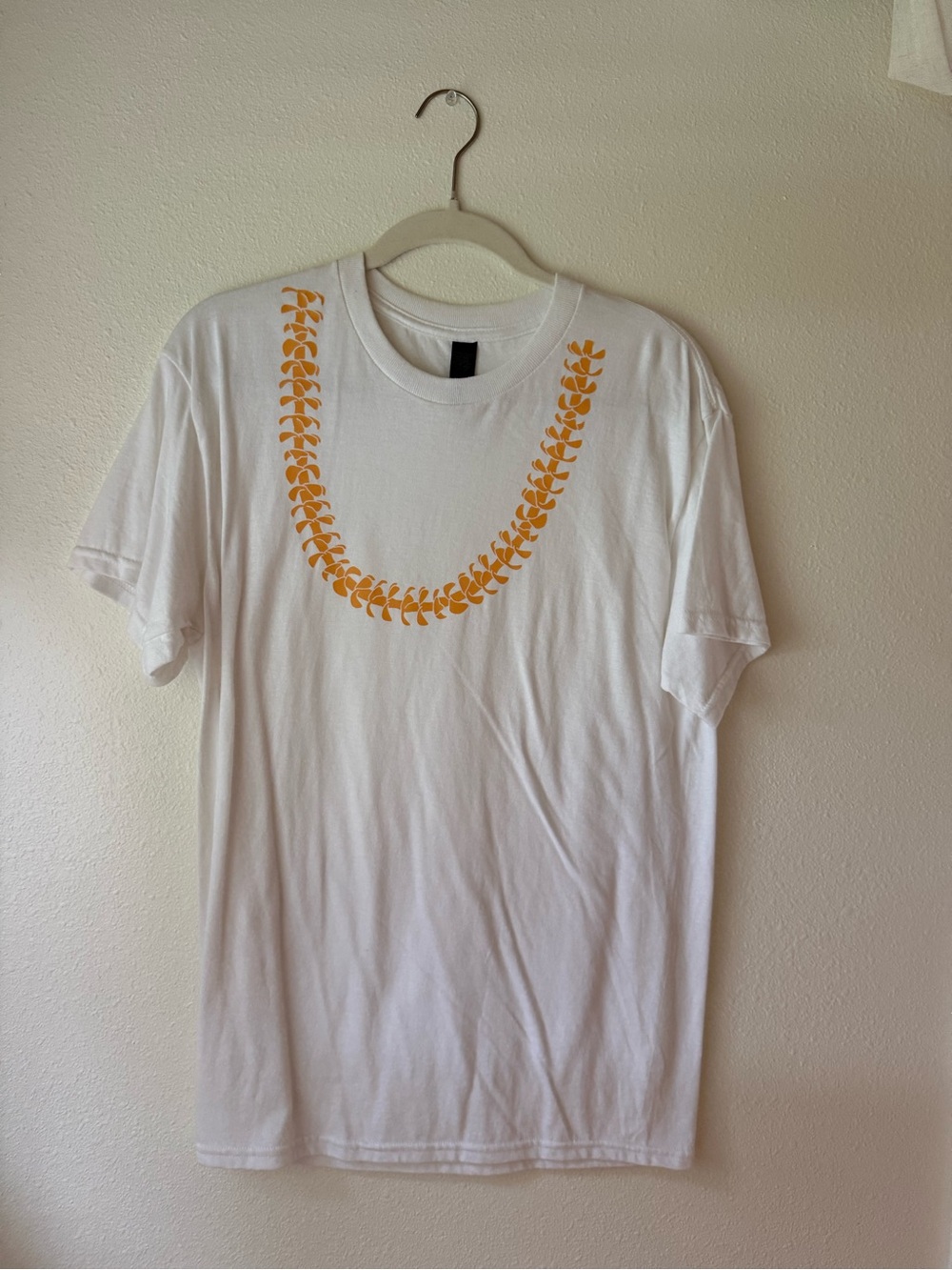 Women’s Lei shirt